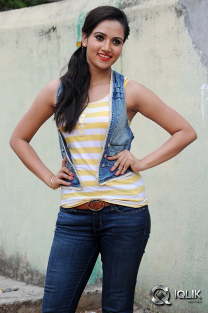 Sunitha-Rana-at-Galipatam-Movie-Press-Meet